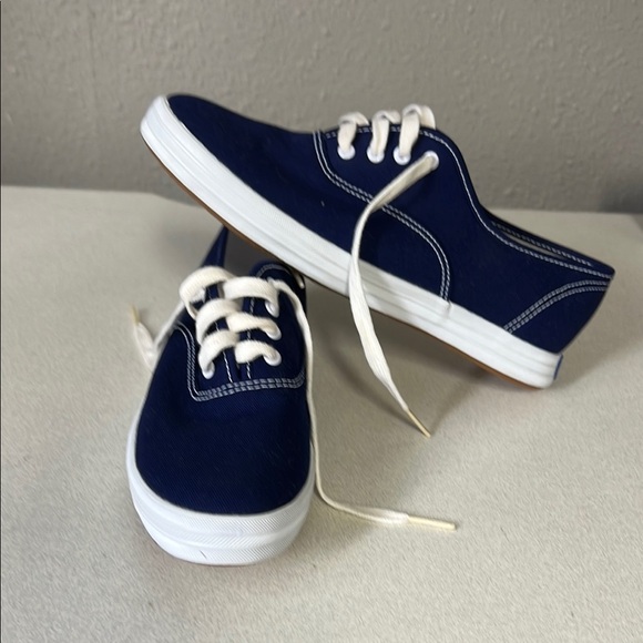 Keds Blue and White Canvas Sneakers Classic Style - Picture 6 of 7